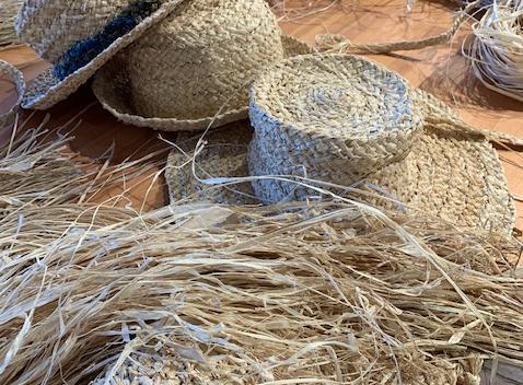 夏の麦わら帽子を作る